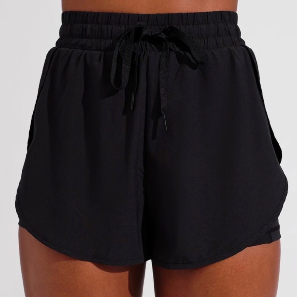 BuffBunny Lifesaver Shorts - Black